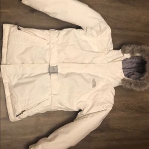 White North Face HyVent 550